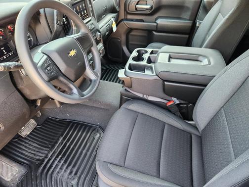 2026 Chevrolet Silverado 2500 Custom