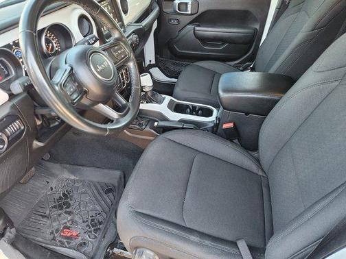 2022 Jeep Gladiator Sport