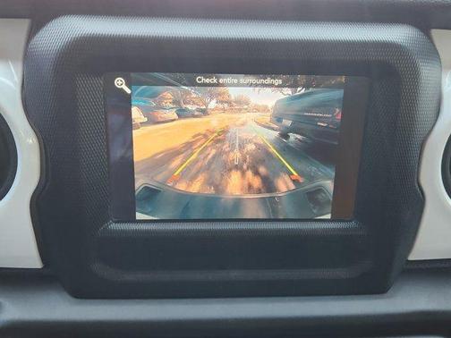 2022 Jeep Gladiator Sport