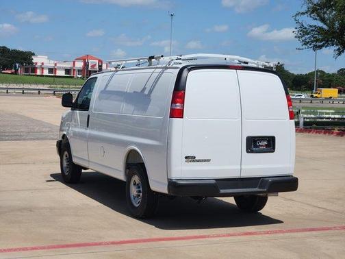 2025 Chevrolet Express 2500 Work Van