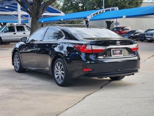 2018 Lexus ES 300h Base