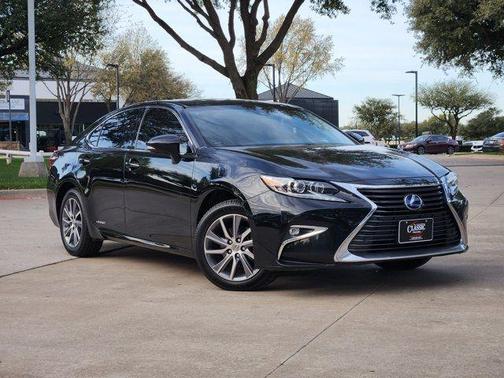2018 Lexus ES 300h Base