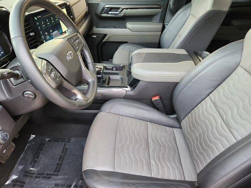 2025 Chevrolet Silverado 1500 ZR2