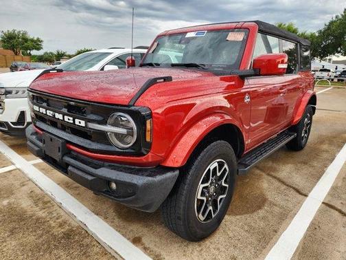 2024 Ford Bronco Outer Banks