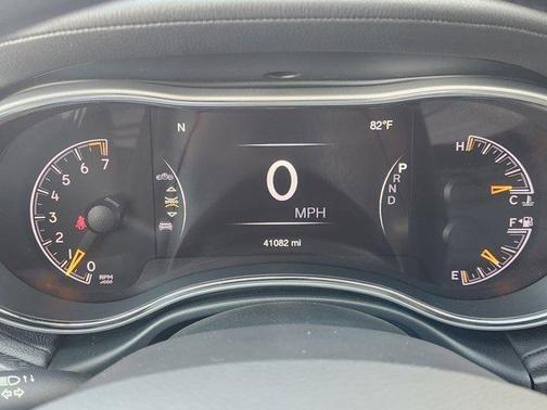 2020 Jeep Grand Cherokee Summit