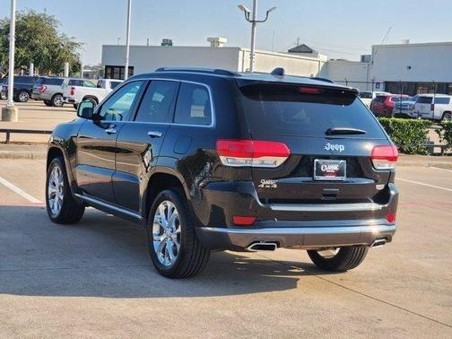 2020 Jeep Grand Cherokee Summit