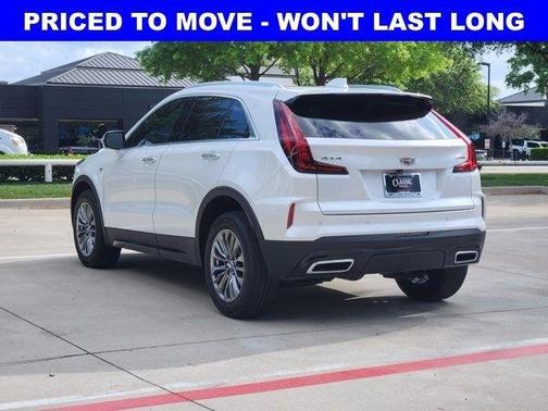 Crystal White Tri-Coat 2025 Cadillac XT4 Premium Luxury