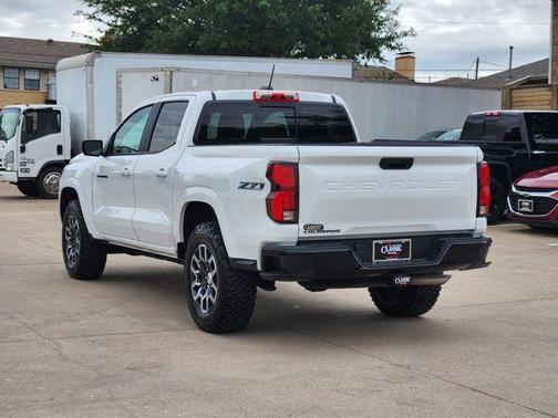 Summit White 2024 Chevrolet Colorado Z71