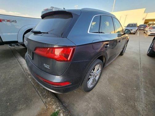 Manhattan Gray Metallic 2018 Audi Q5 2.0T Premium Plus