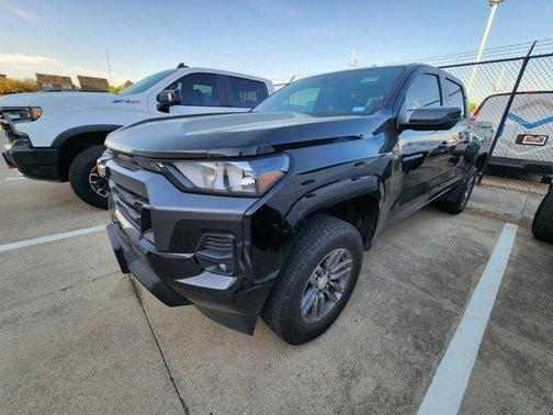 Black 2024 Chevrolet Colorado LT