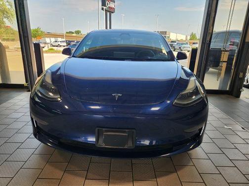 Deep Blue Metallic 2023 Tesla Model 3 Performance