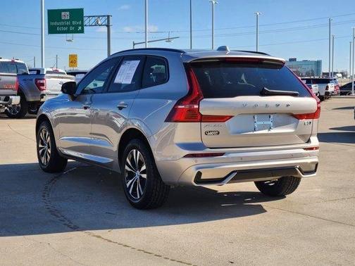 2025 Volvo XC60 B5 Core