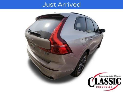 2025 Volvo XC60 B5 Core