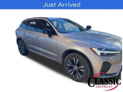 2025 Volvo XC60 B5 Core