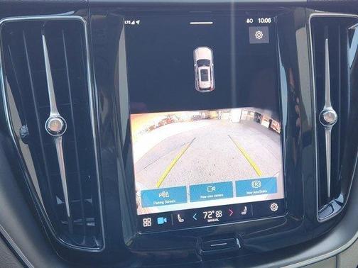 2025 Volvo XC60 B5 Core