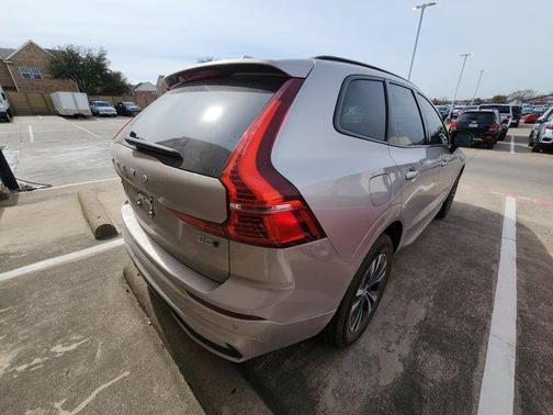 2025 Volvo XC60 B5 Core
