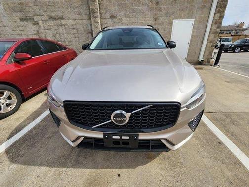 2025 Volvo XC60 B5 Core