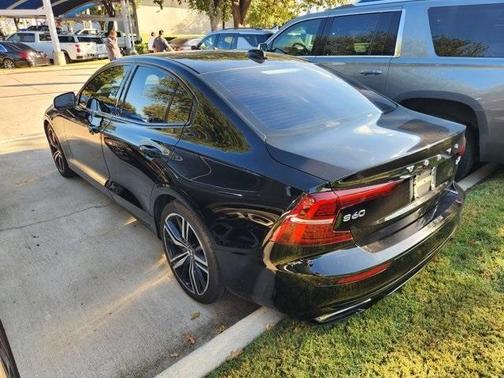 2019 Volvo S60 T6 R-Design