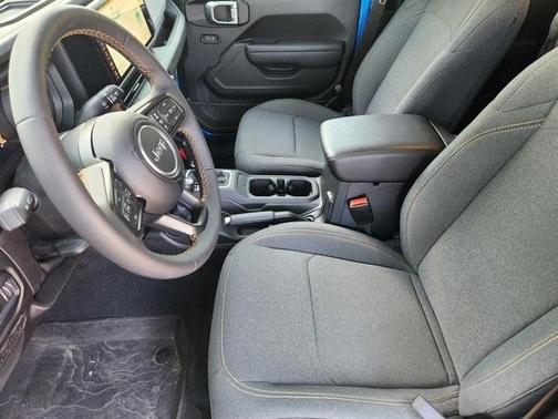 2024 Jeep Gladiator Sport