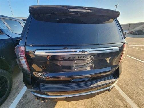 Black 2021 Chevrolet Suburban High Country