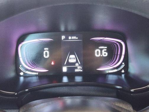 Snow White Pearl 2025 Kia Soul LX