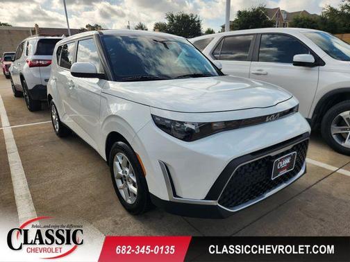 Snow White Pearl 2025 Kia Soul LX
