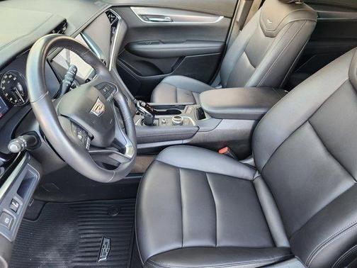 2024 Cadillac XT6 Luxury FWD