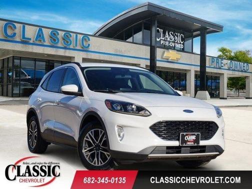 Oxford White 2020 Ford Escape SEL