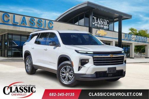 2025 Chevrolet Traverse LT