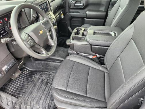 2025 Chevrolet Silverado 3500 WT