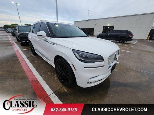 White 2021 Lincoln Aviator Reserve AWD