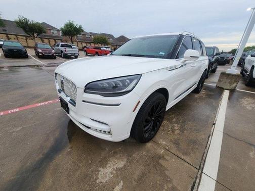 White 2021 Lincoln Aviator Reserve AWD