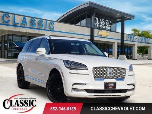 White 2021 Lincoln Aviator Reserve AWD