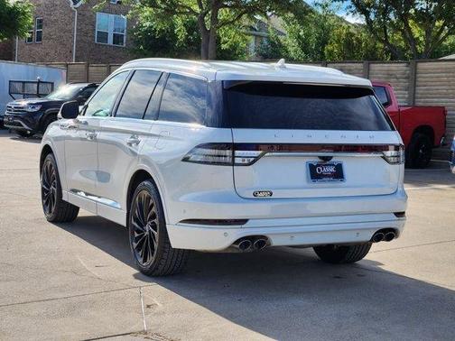 White 2021 Lincoln Aviator Reserve AWD