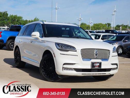 White 2021 Lincoln Aviator Reserve AWD