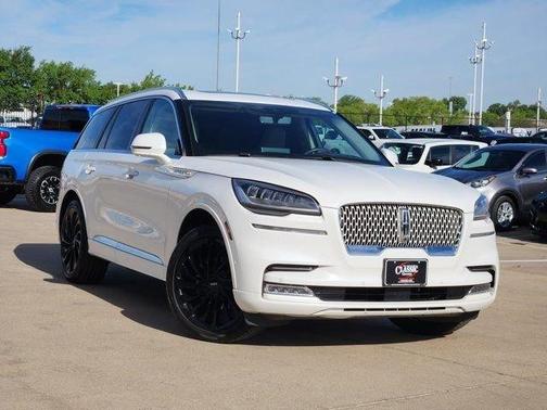 White 2021 Lincoln Aviator Reserve AWD