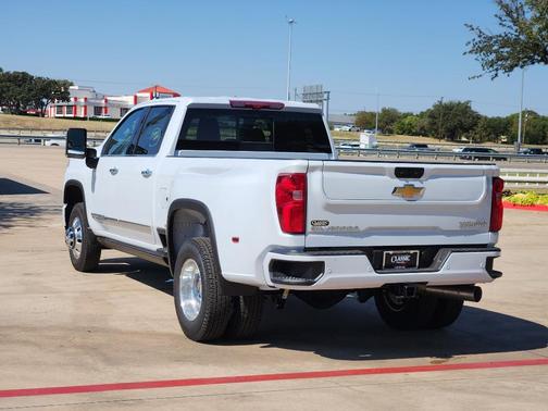 2026 Chevrolet Silverado 3500 High Country