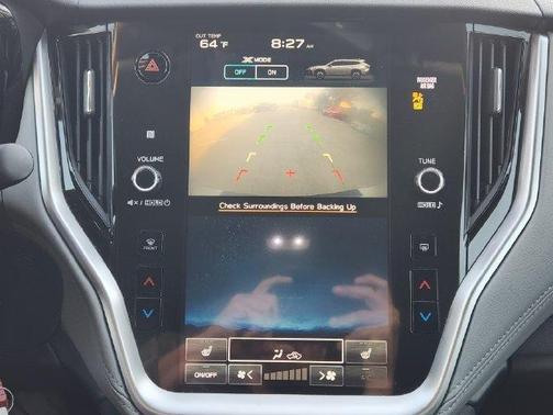 Crystal White Pearl 2025 Subaru Outback Premium