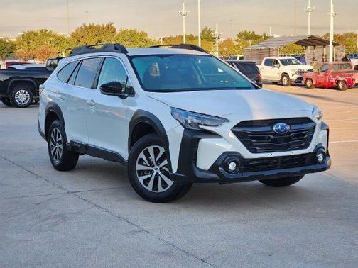 Crystal White Pearl 2025 Subaru Outback Premium