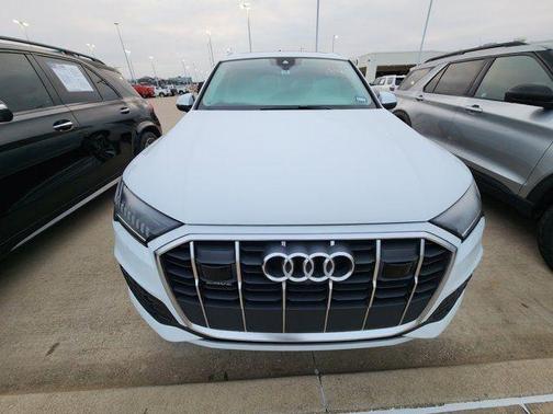 2023 Audi Q7 55 Premium Plus