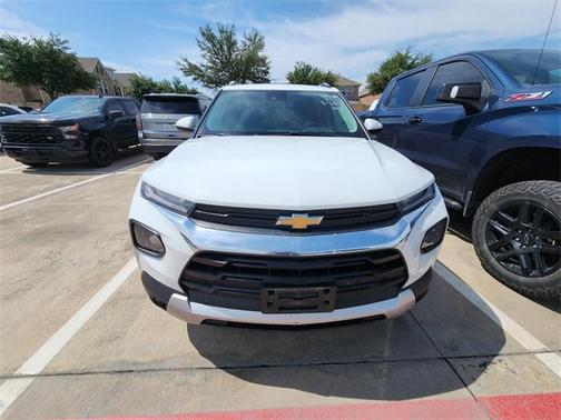Summit White 2023 Chevrolet Trailblazer LT