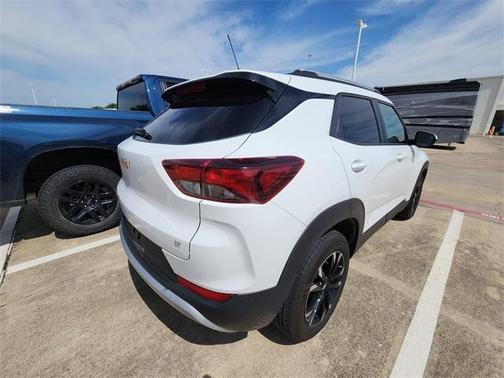 Summit White 2023 Chevrolet Trailblazer LT