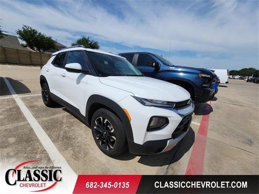 Summit White 2023 Chevrolet Trailblazer LT