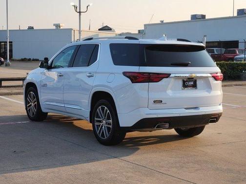 2023 Chevrolet Traverse High Country