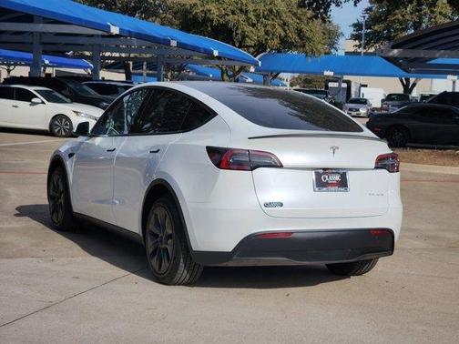 2025 Tesla Model Y Long Range