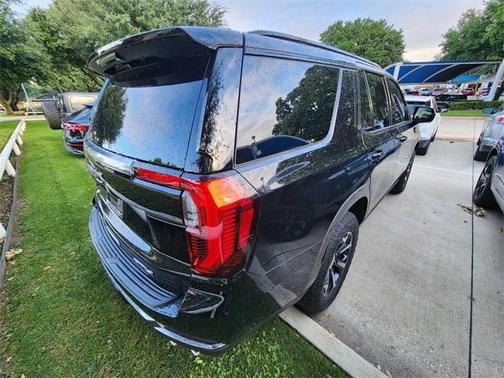 Onyx Black 2025 GMC Yukon AT4