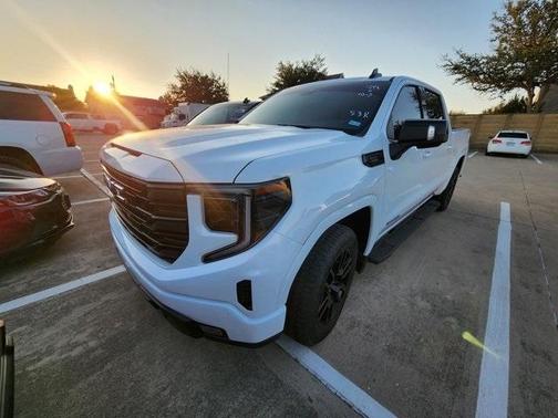 2022 GMC Sierra 1500 Elevation