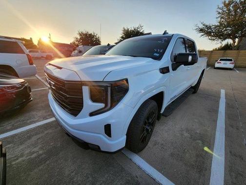 2022 GMC Sierra 1500 Elevation