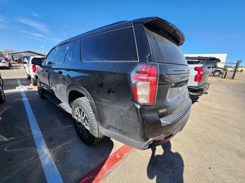 2021 Chevrolet Suburban RST