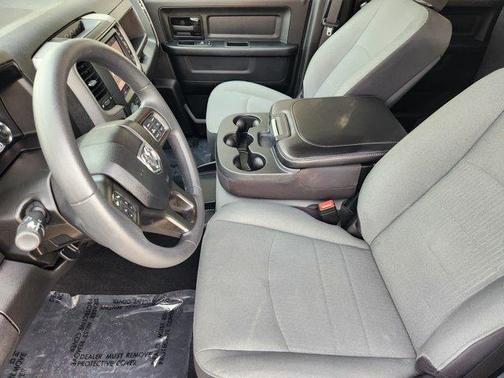 Bright White Clearcoat 2022 RAM 1500 Classic Tradesman